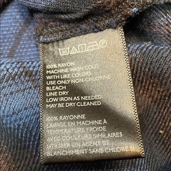 BDG long sleeve flannel - Picture 8 of 10